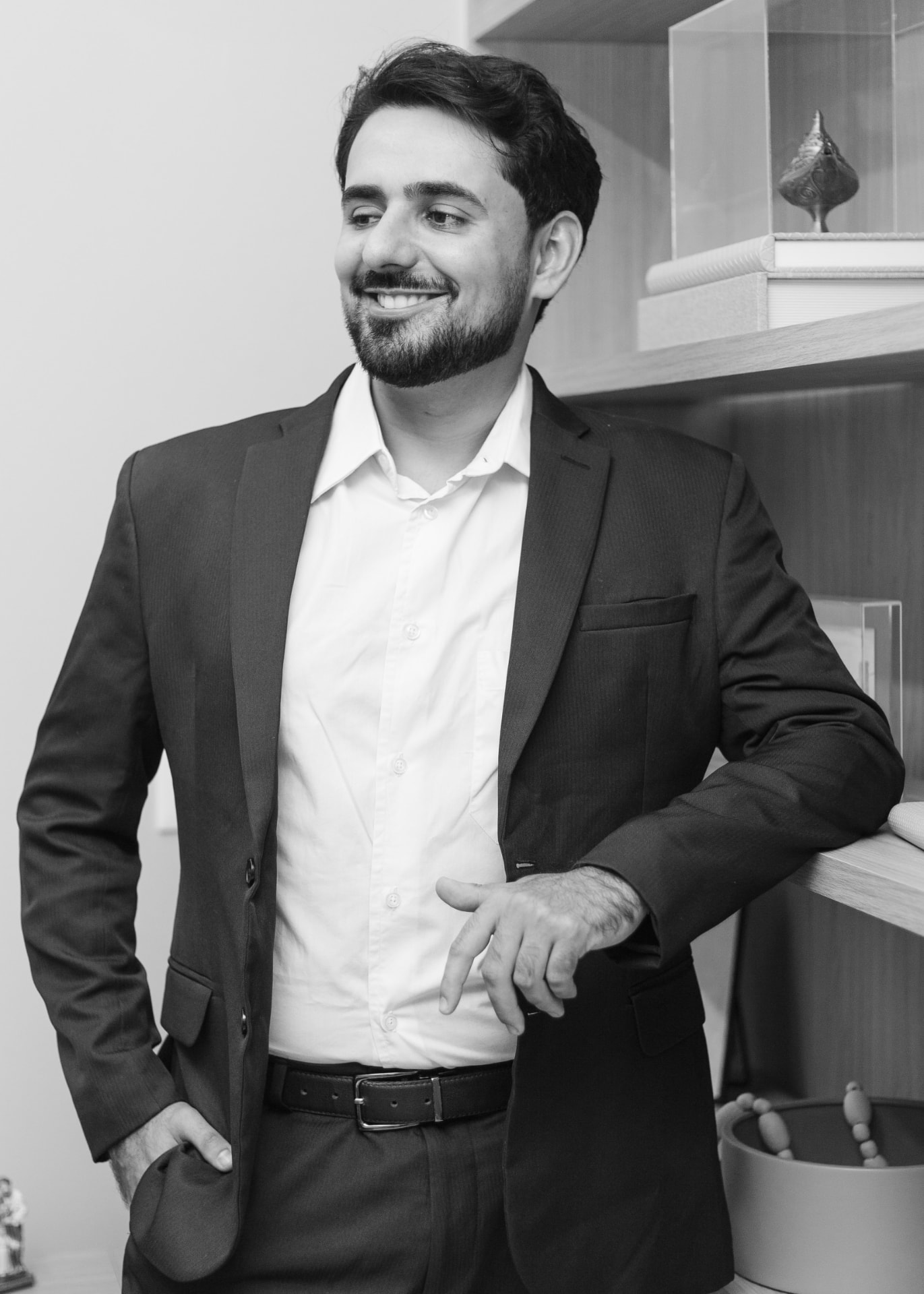 Dr. Luiz Eduardo Xavier em seu consultório